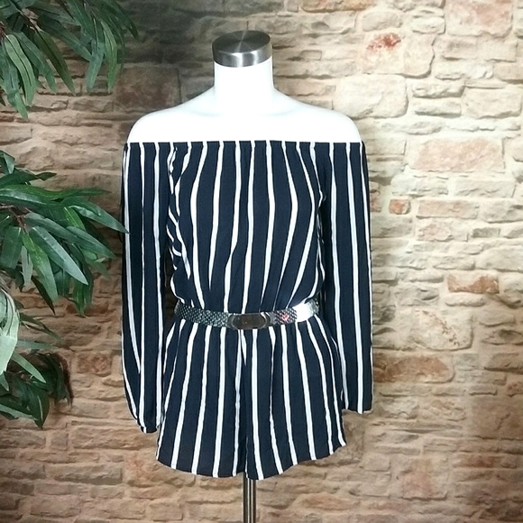 Forever 21 Romper Off Shoulder Like New - Picture 2 of 7